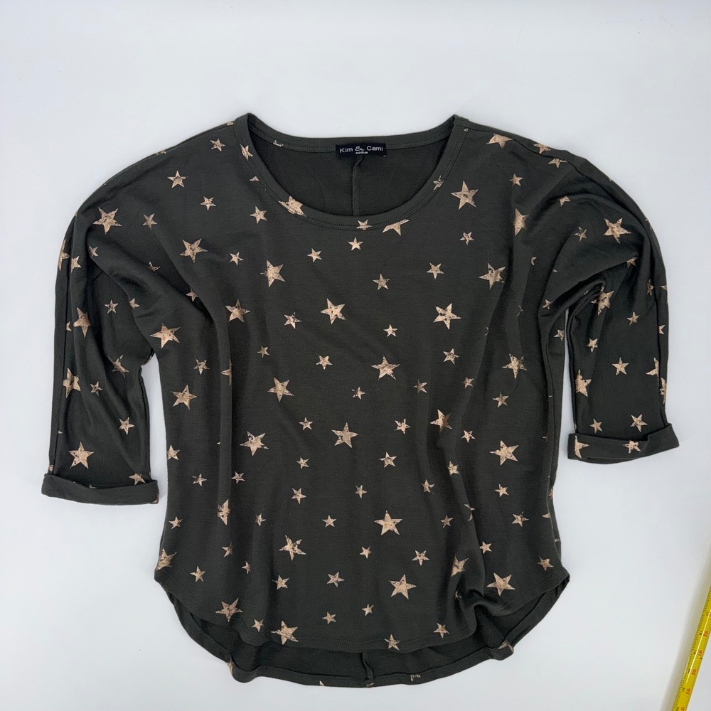 Kim & Cami Active Star Print Top Olive Green Rose Gold 3/4 Sleeve Medium
